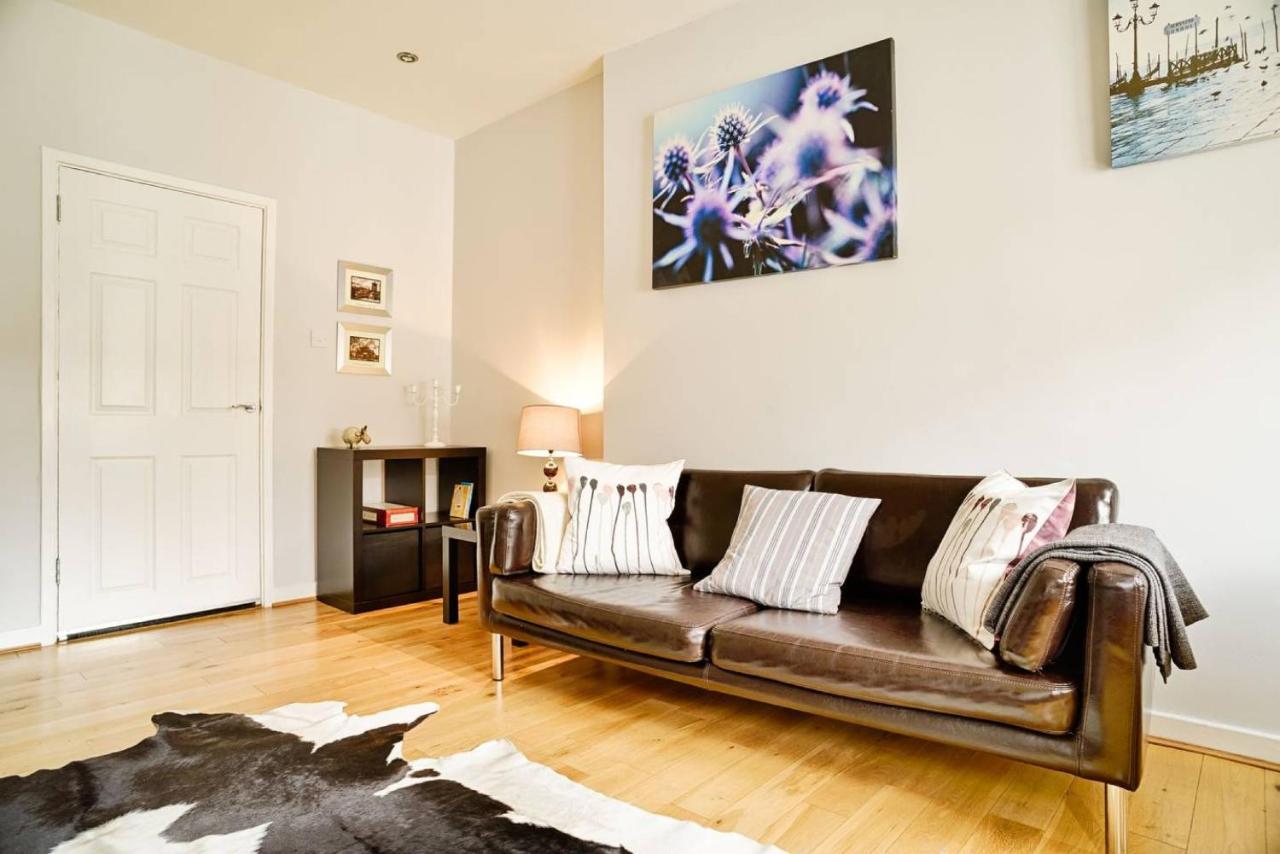 Joivy Bright Royal Mile Apartment Edinburgh Exterior photo